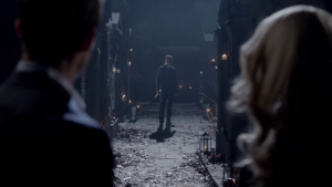 Résumé de l’épisode 15 saison 1  Le Grand Guignol  Klaus Rebekah Elijah